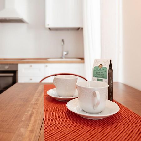 Mercanti Modern Flat - Balcony - Torino Centro Buitenkant foto