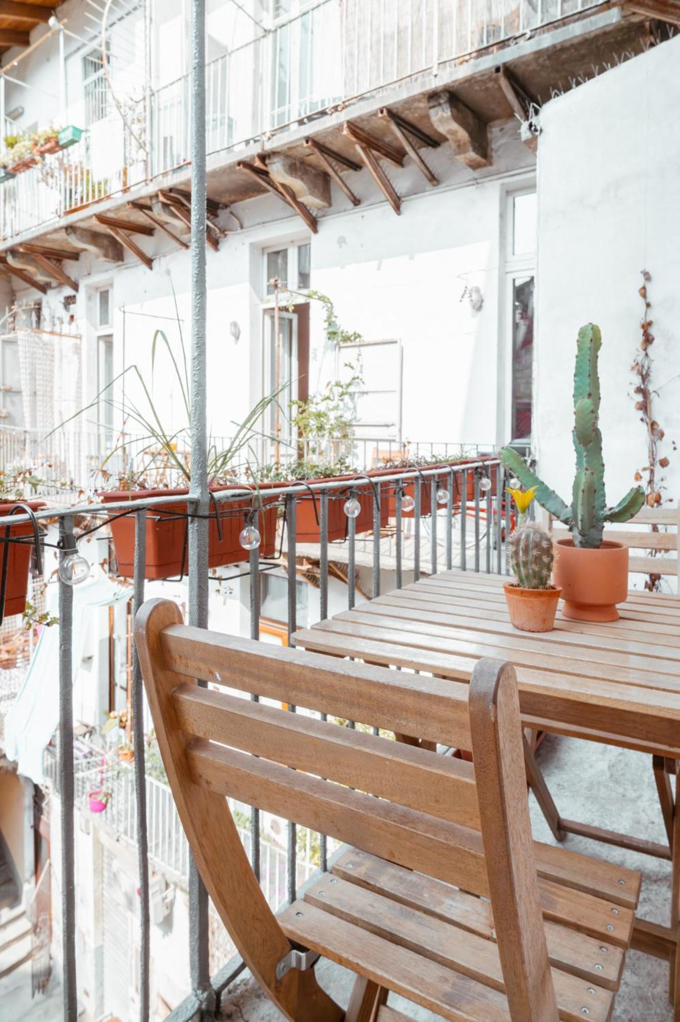 Mercanti Modern Flat - Balcony - Torino Centro Buitenkant foto